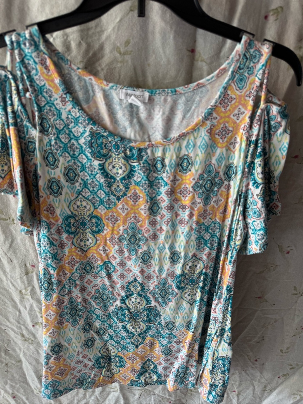 Westport Teal & Yellow Cold-Shoulder Printed Short Sleeve Top
